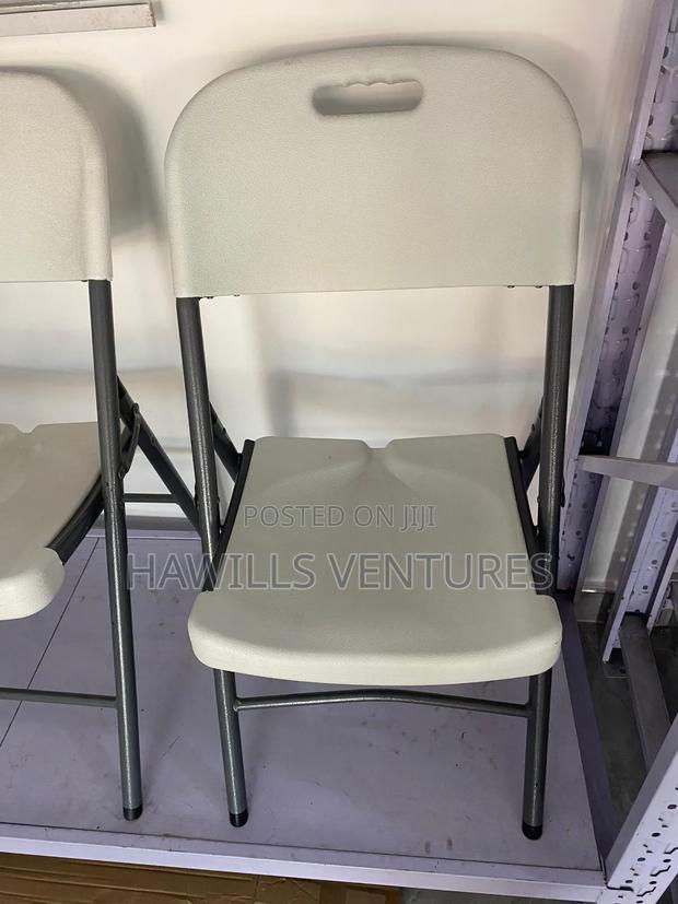 Folding Foldable Chair. · Photo 2