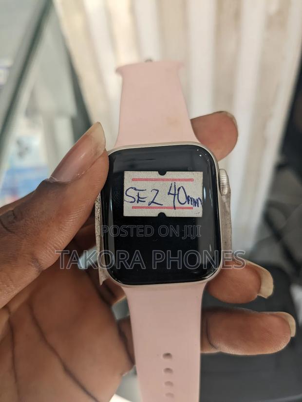 Apple Watch Series SE 2 44mm · Photo 4