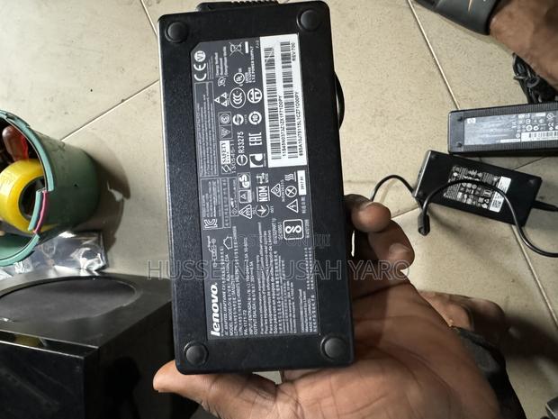 Lenovo Gaming Charger 170 Watts · Photo 4