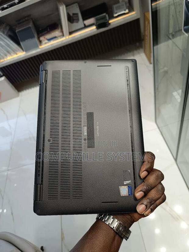 Laptop Dell Latitude 7300 8GB Intel Core I5 SSD 256GB · Photo 3