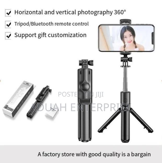 Selfie Stand · Photo 1