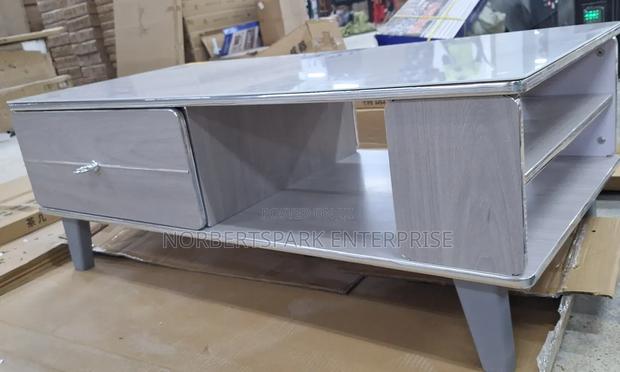 Center Table · Photo 2