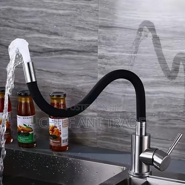 Flexible Tap / Faucet for Kitchen Basin · Photo 2