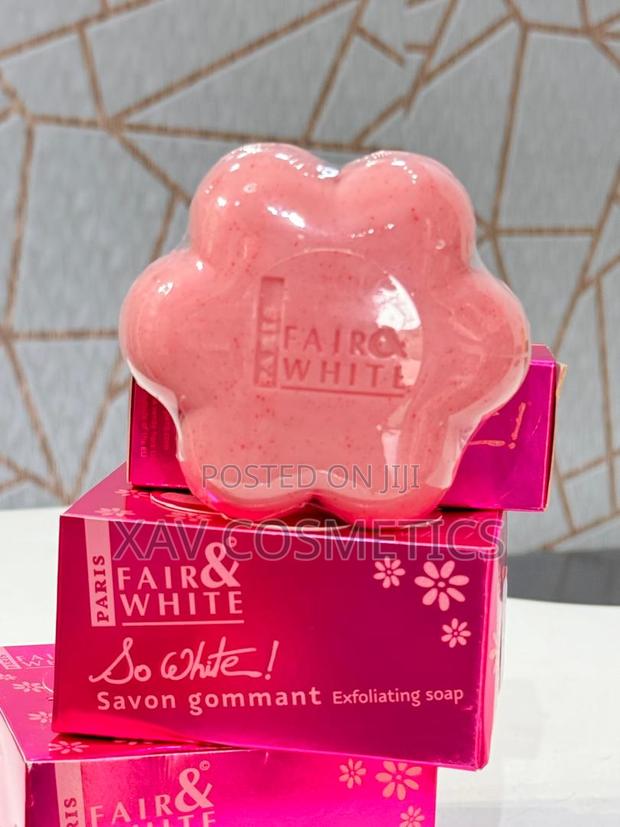 Fair And White So White Exfoliating Bar Soap