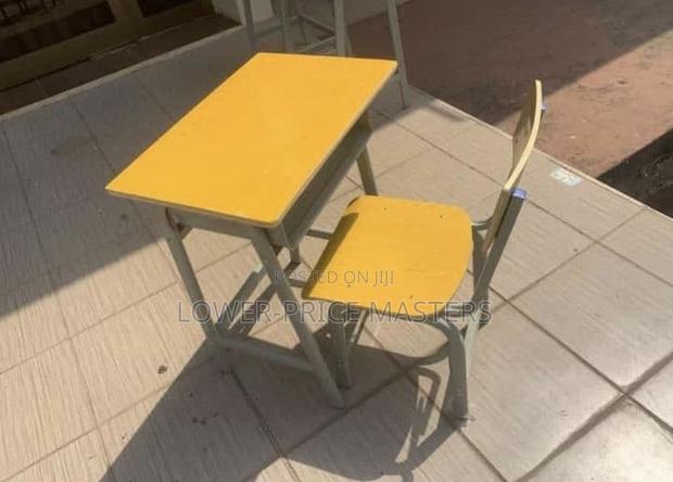 Table and Chair Complete Set · Photo 2