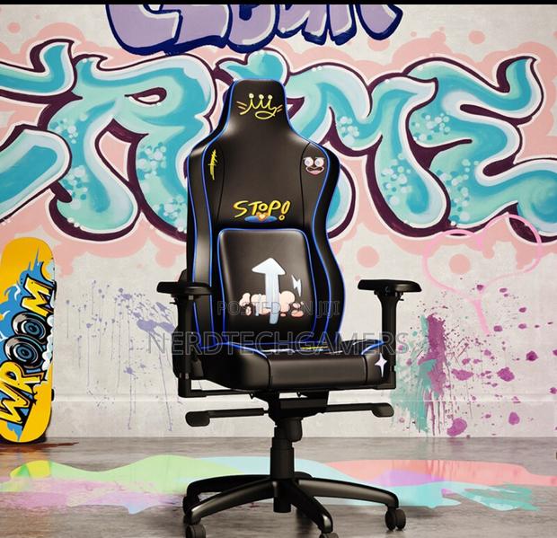 Mophlin Premium Ergonomic Gaming Chair (Gc4) · Photo 1