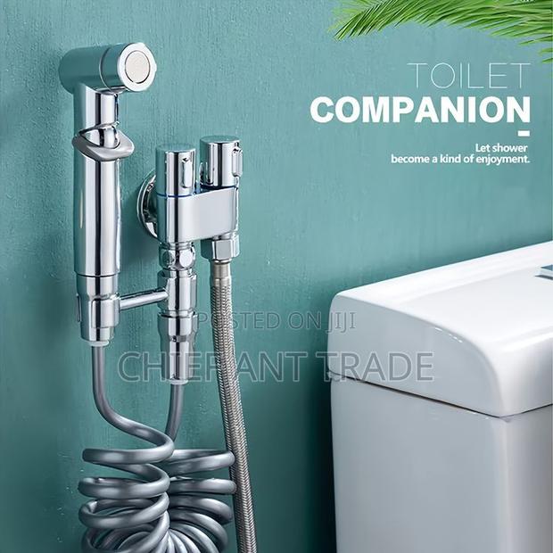 Silver Bidet Pressure Gun. · Photo 3