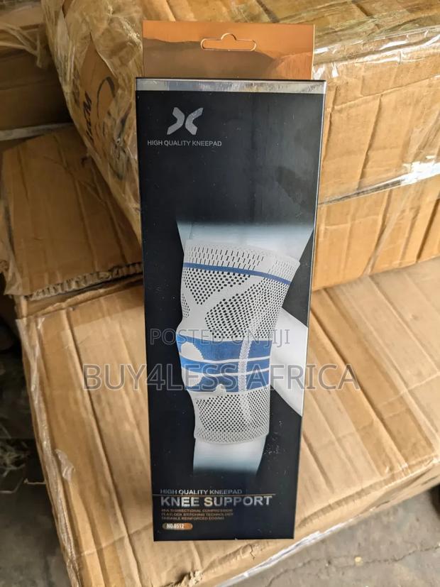 Elastic Knee Support · Photo 2