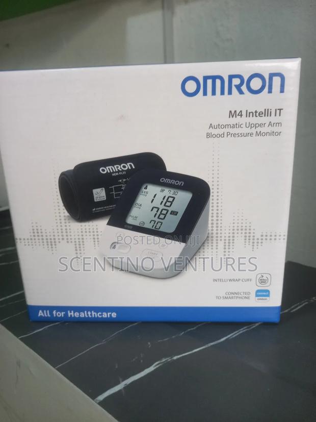 Omron Digital Blood Pressure Monitor M4 · Photo 3