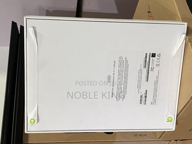 New Apple iPad 10.2 (2021) 64 GB Pink photo 2