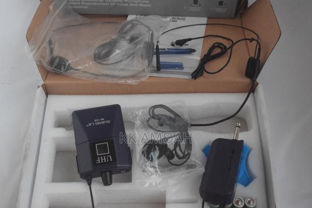 Set of Universal Cordless Headset and Lapel Microphones