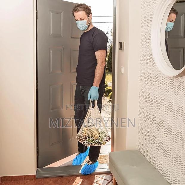 100 Disposable Shoe Covers - Blue photo 7