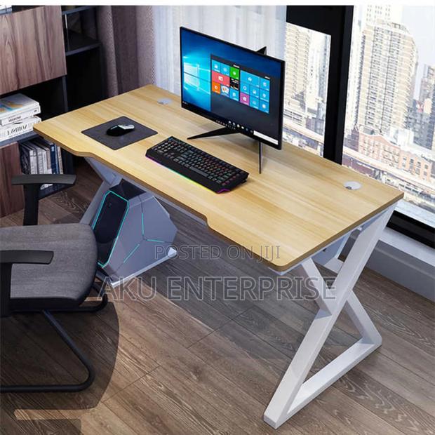 Gaming Table · Photo 3