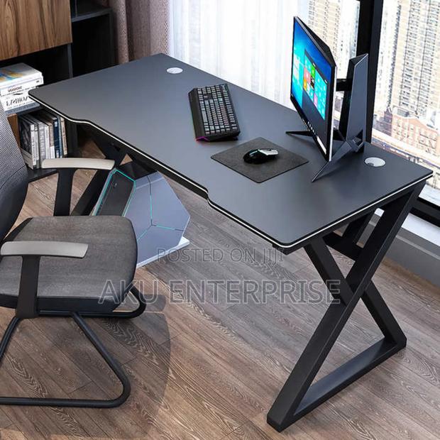 Gaming Table · Photo 4