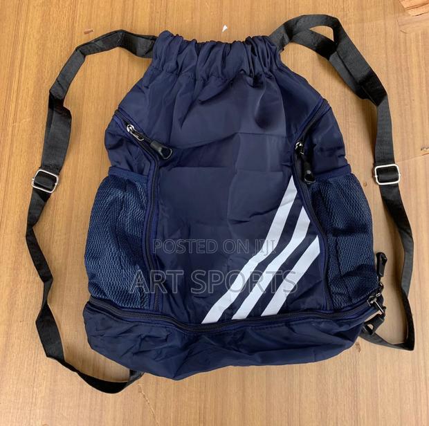 Adidas String Bag · Photo 3