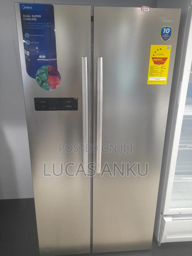 Midea 548liters Side by Side Fridge photo 3