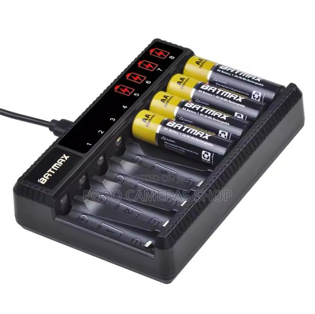 AA Batteries Charger · Photo 4