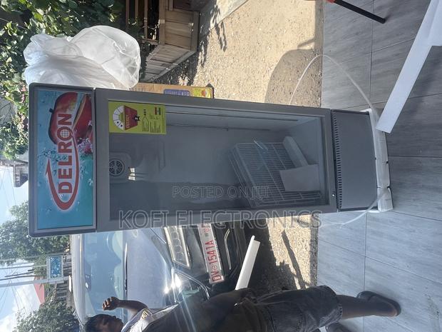 Original Delron DDF-220 Showcase Display Refrigerator - · Photo 2