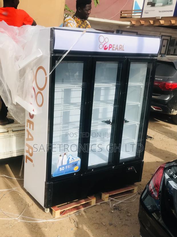 Duress Display Pearl Glass 3 Doors PVC-150 Fridge · Photo 2