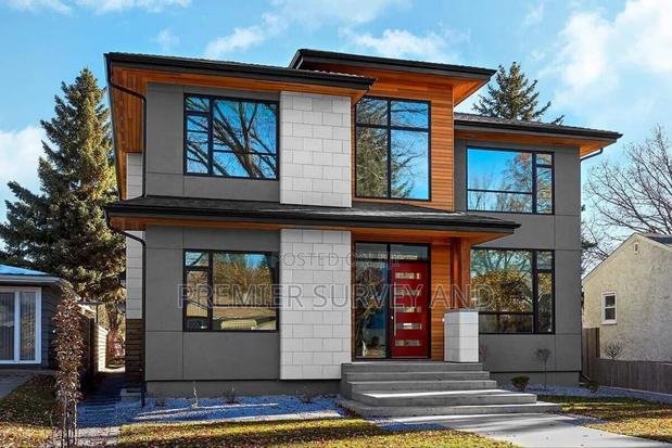 Top-Notch Building Plans · Photo 4