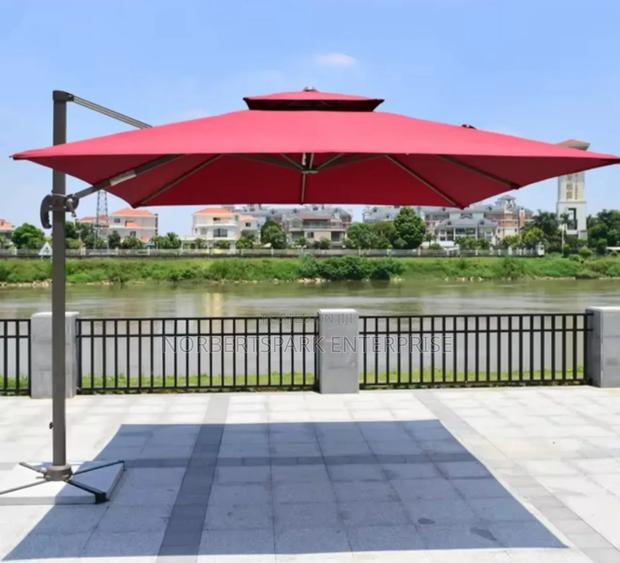 Big Outdoor Umbrella · Photo 4