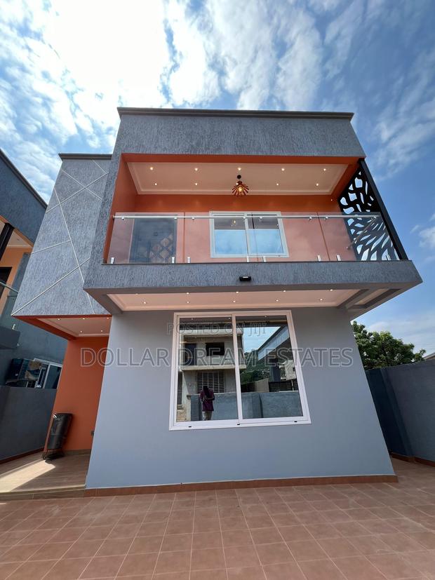 2bdrm House in Adenta for sale
