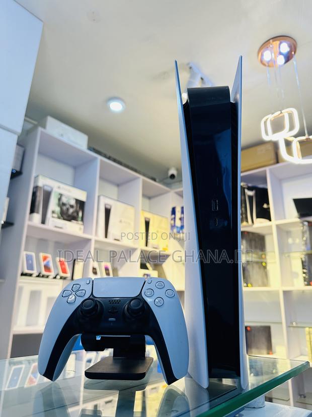 Playstation 5 Digital With Games ( Fc25) · Photo 4