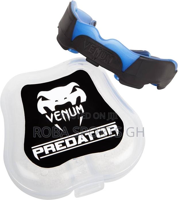 Venum Predator Mouth Guard · Photo 4