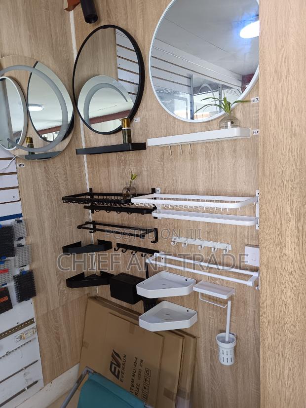 Bathroom Accessories White. Delux · Photo 4