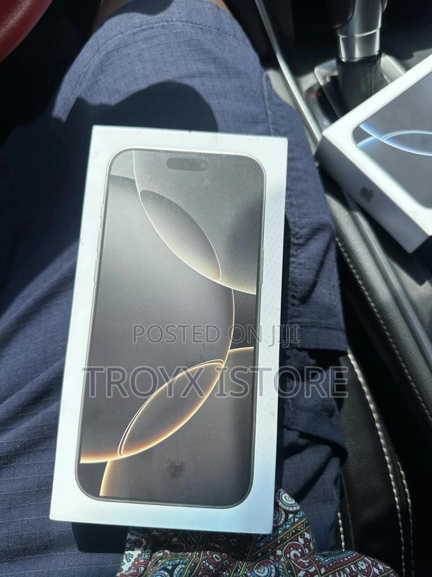 New Apple iPhone 16 Pro Max 512 GB Gold