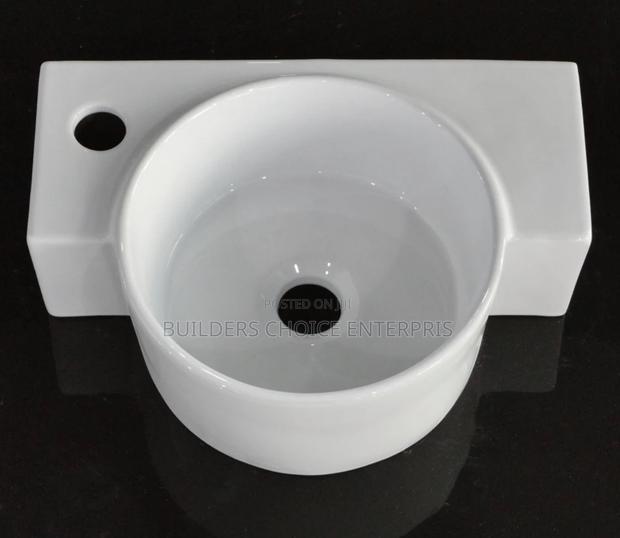 Wall Hung Small Basin · Photo 4