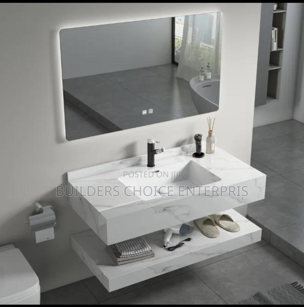 Solid Surface Wall Hung Basin · Photo 2