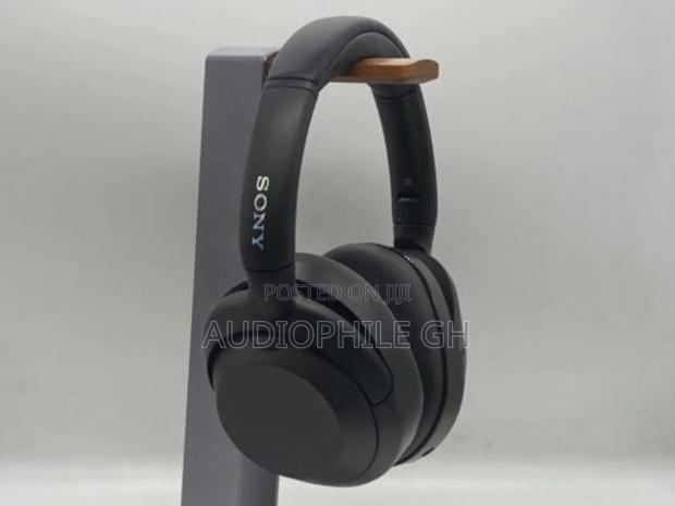 Sony Ult Wear Wireless Noise Canceling Headphones photo 5