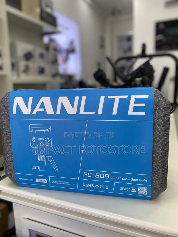 Nanlite Fc60b Bi-color Led Spotlight · Photo 2