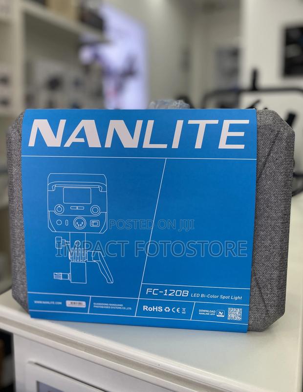 Nanlite Fc120b Bi-color Led Spotlight · Photo 2
