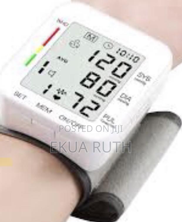 Wrist Blood Pressure Monitor · Photo 1