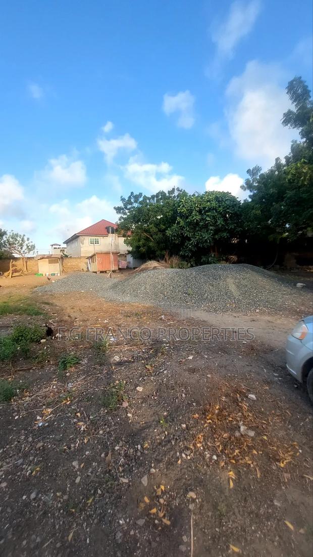 2 and Half Plots of Land for Sale · Photo 1