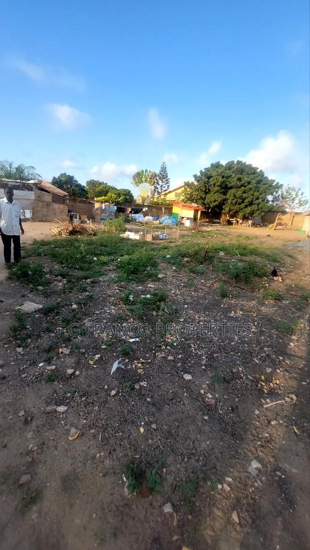 One Plot of Land for Sale · Photo 2