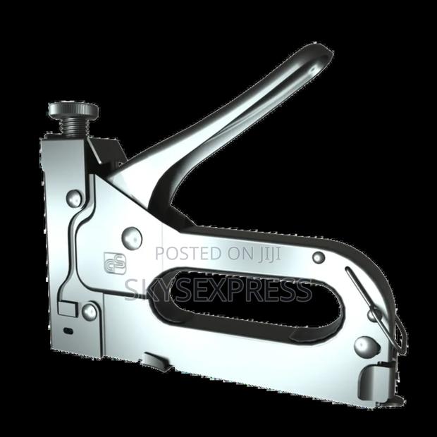 Heavy Duties Nail Gun Stapler