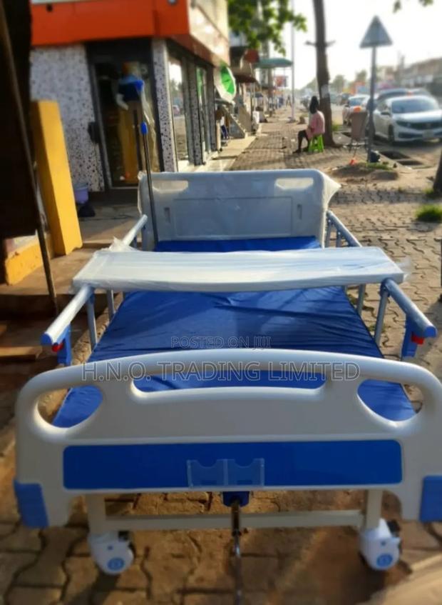 Hospital Bed 1crank · Photo 2