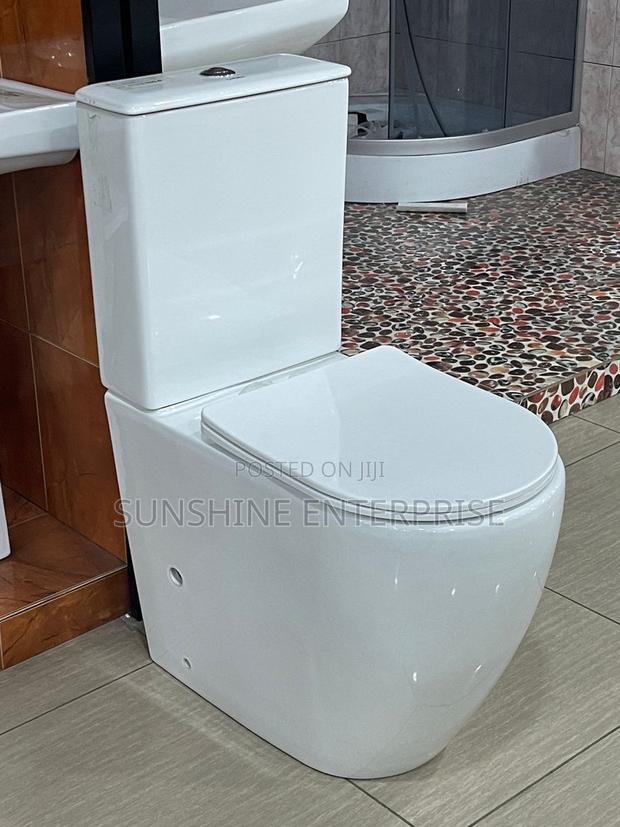 Luxury Water Closet -Wc · Photo 2