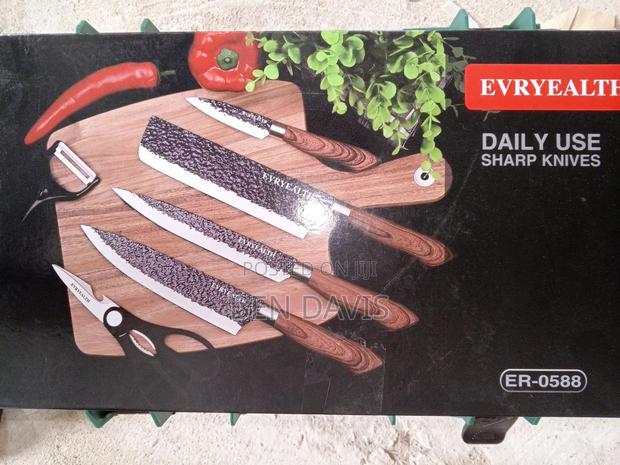 Kitchen Knives Set. photo 2