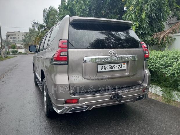 Toyota Land Cruiser Prado 2.7 VVT-i 2014 Gold photo 2
