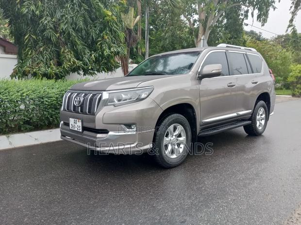 Toyota Land Cruiser Prado 2.7 VVT-i 2014 Gold photo 3