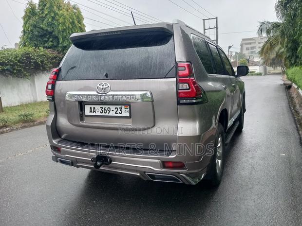 Toyota Land Cruiser Prado 2.7 VVT-i 2014 Gold photo 5
