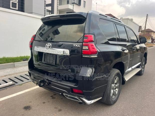 Toyota Land Cruiser Prado 3.0 D-4D (190 Hp) 7 seats 2016 Black photo 4