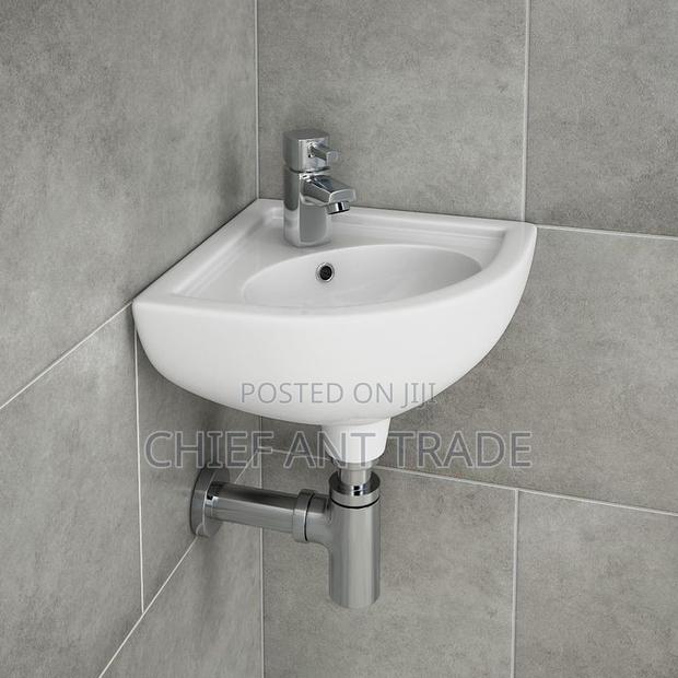 Corner Basin · Photo 2