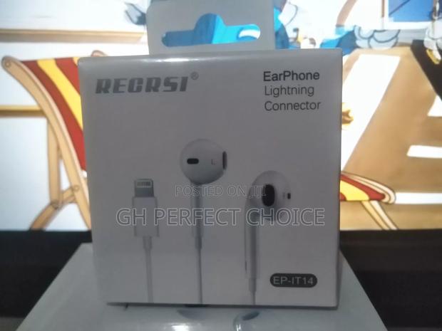 Stupendous Earpiece for iPhone · Photo 1