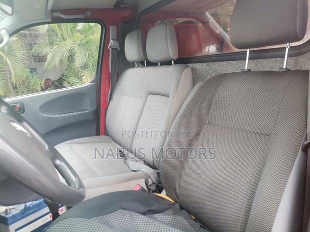 Toyota HiAce 2010 Red