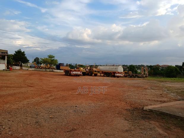 Big Warehouse + 4 Arcs of Land at Road Side · Photo 4